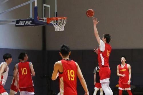 吉林男篮爆料新闻视频,揭秘球队内部惊人真相 第1张 吉林男篮爆料新闻视频,揭秘球队内部惊人真相 第1张